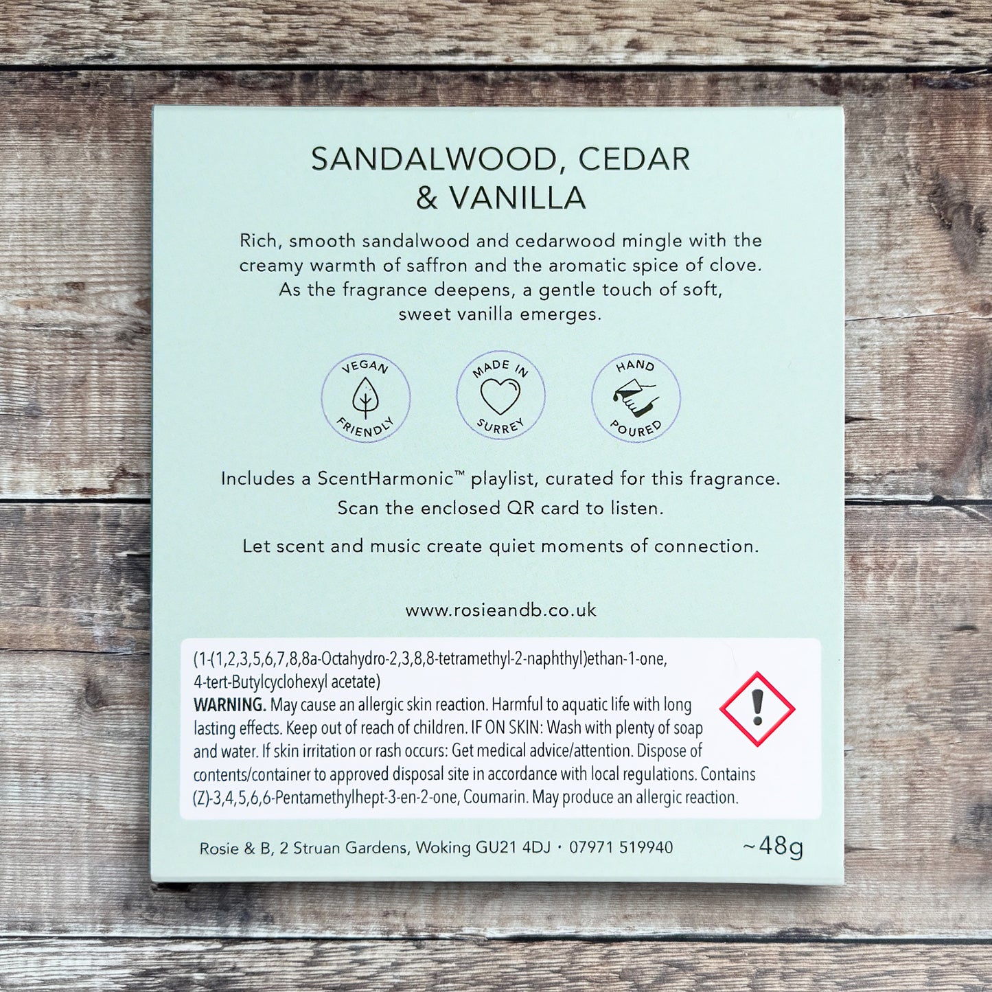 Sandalwood, Cedar & Vanilla wax melts product sleeve - back