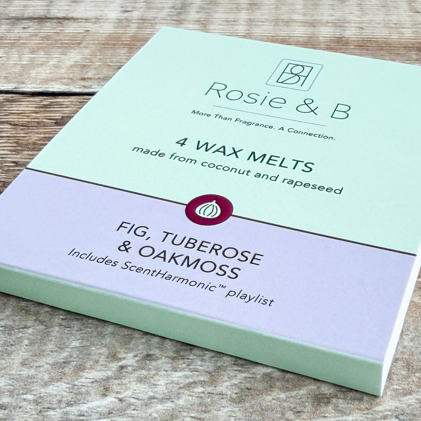 Fig, Tuberose & Oakmoss wax melts sleeve, angled product shot